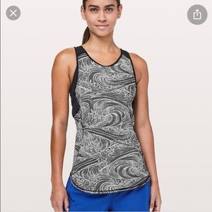 Lululemon seawheeze sculpt tank size 4